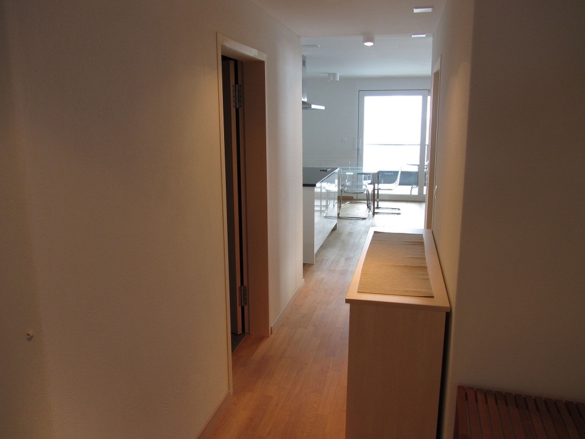 Jones, (Pany). - Binnen