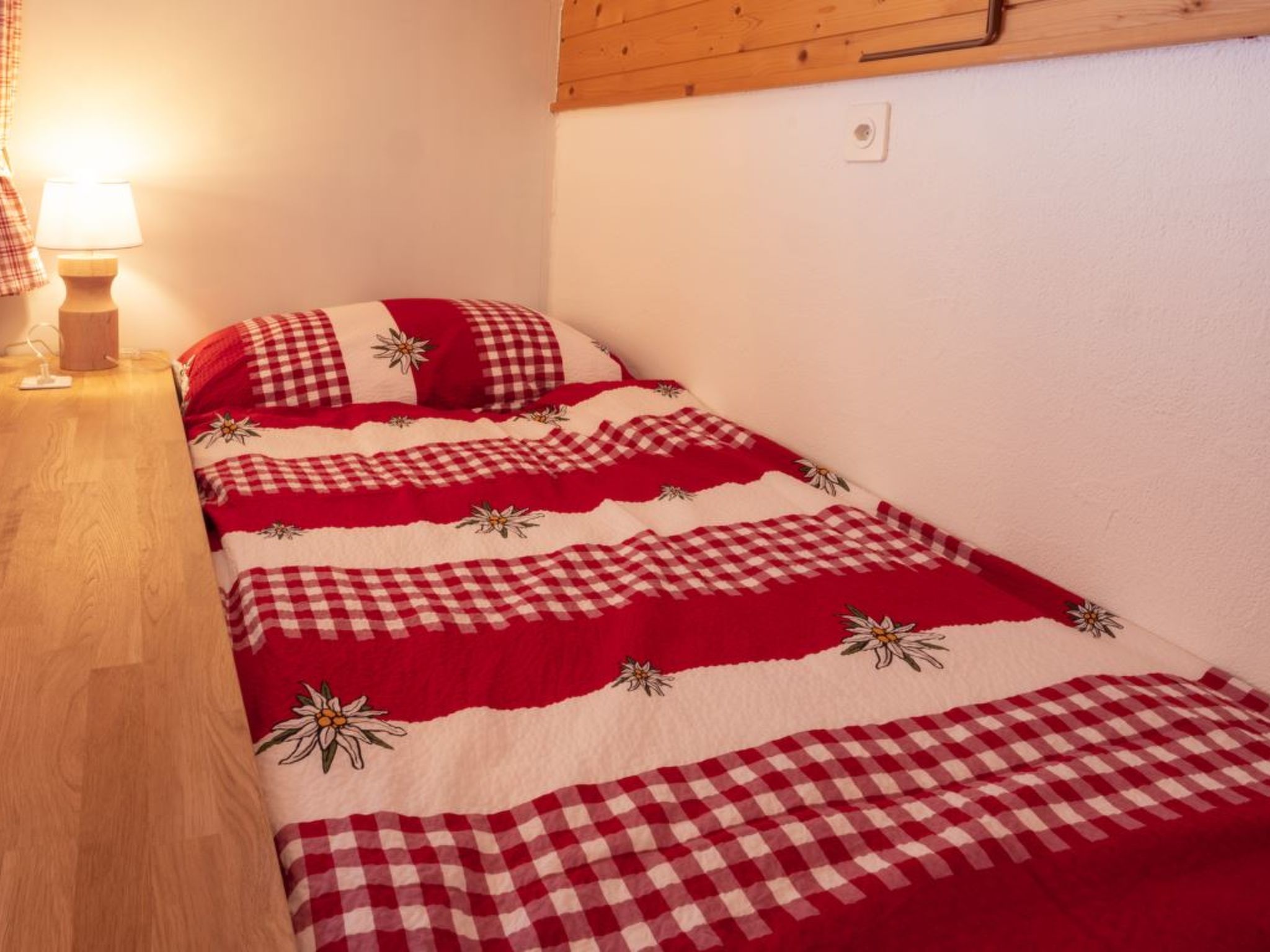 Edelweiss Pany, (Pany). - Binnen