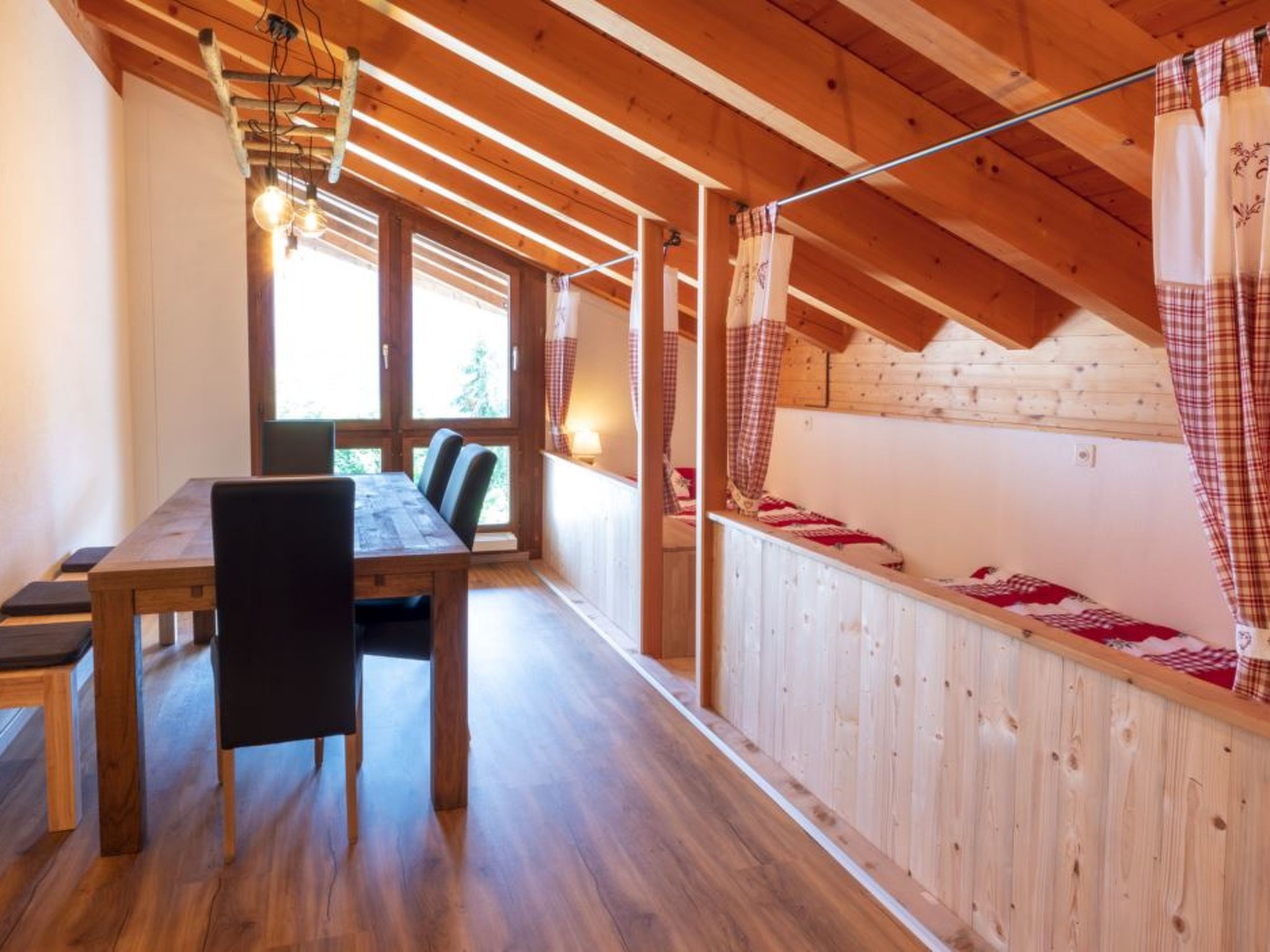 Edelweiss Pany, (Pany). - Binnen