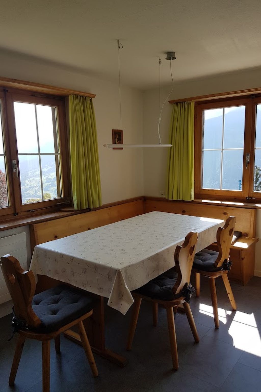 Chalet Raggälia, (Pany). - Binnen