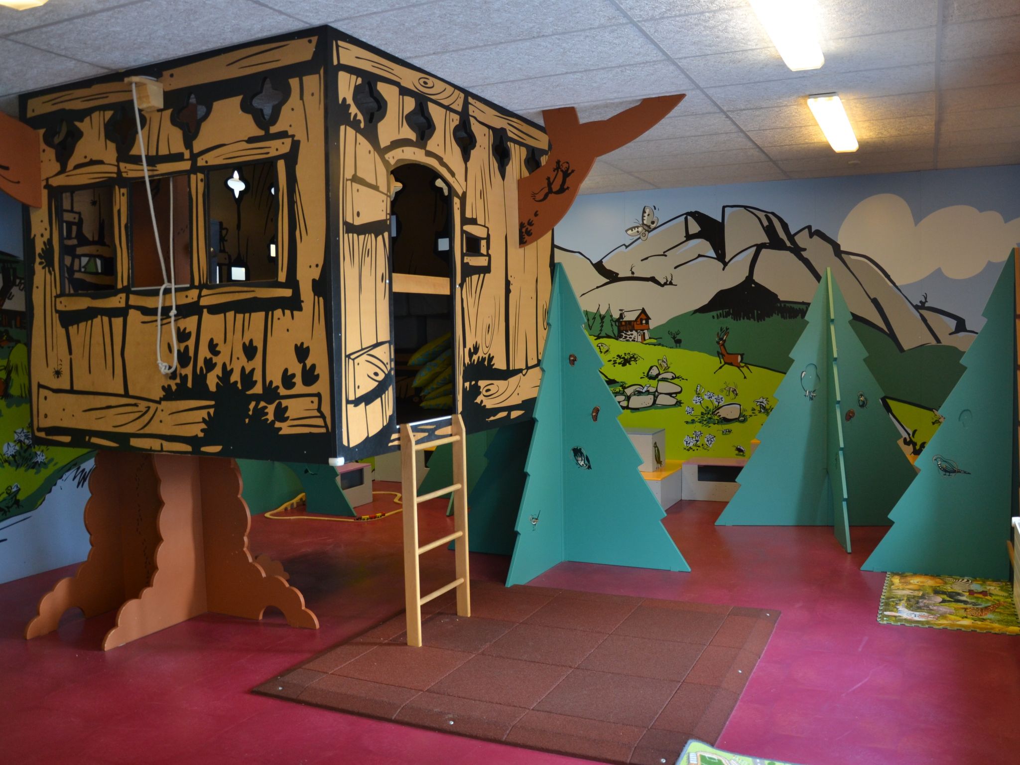 Bellevue, (Pany). - Binnen