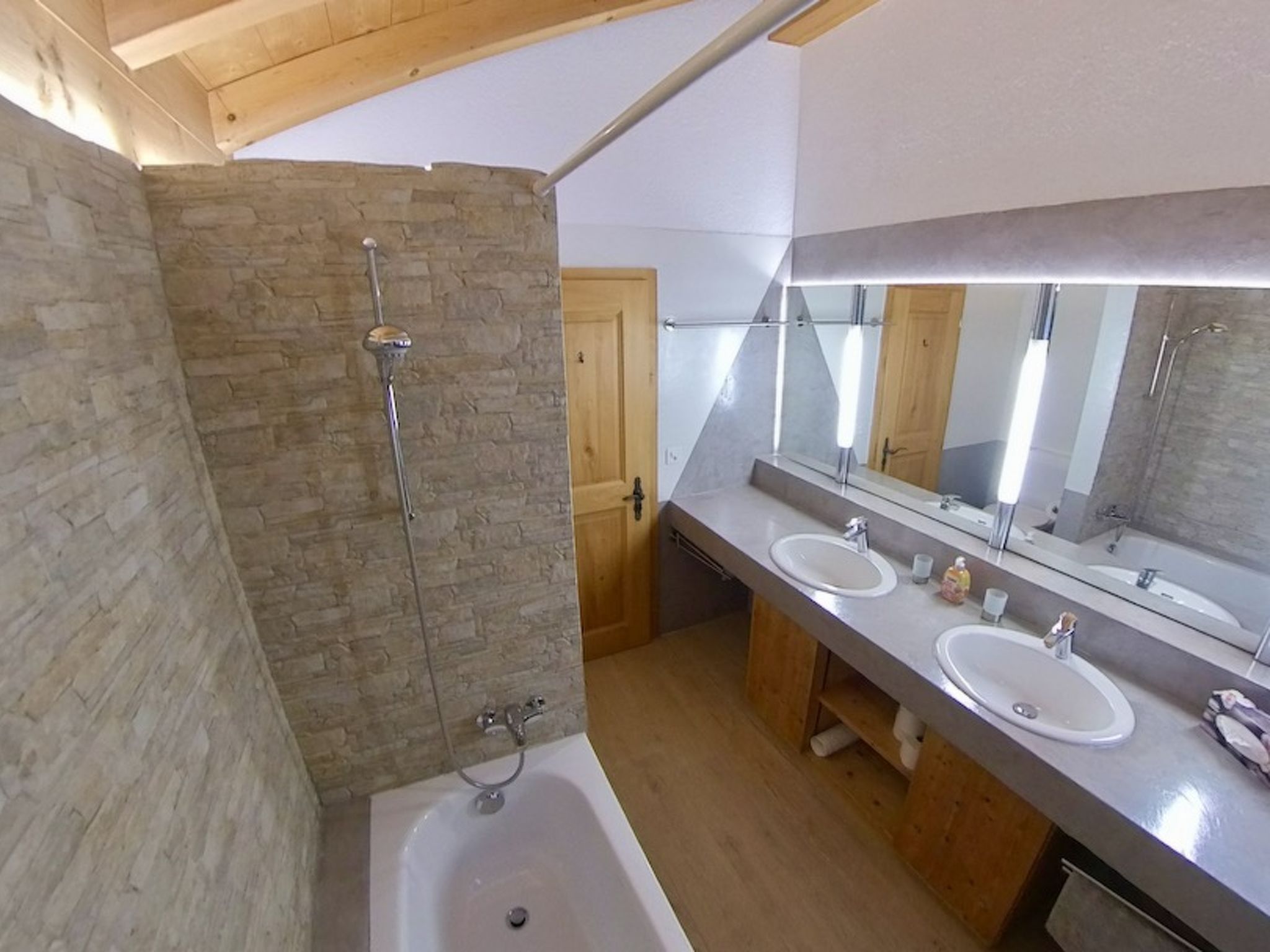 Maliet, (Pany). - Binnen