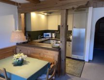 Knus 2-kamer appartement in Klosters, direct aan de skipiste - thumbnail 3