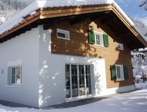 Chalet direct aan de skipiste in Klosters voor 8 personen - thumbnail 2