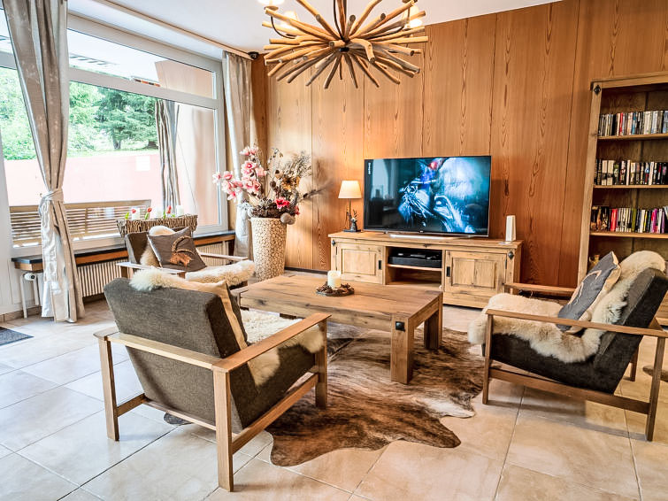 Casa Jenatsch - Slide 5