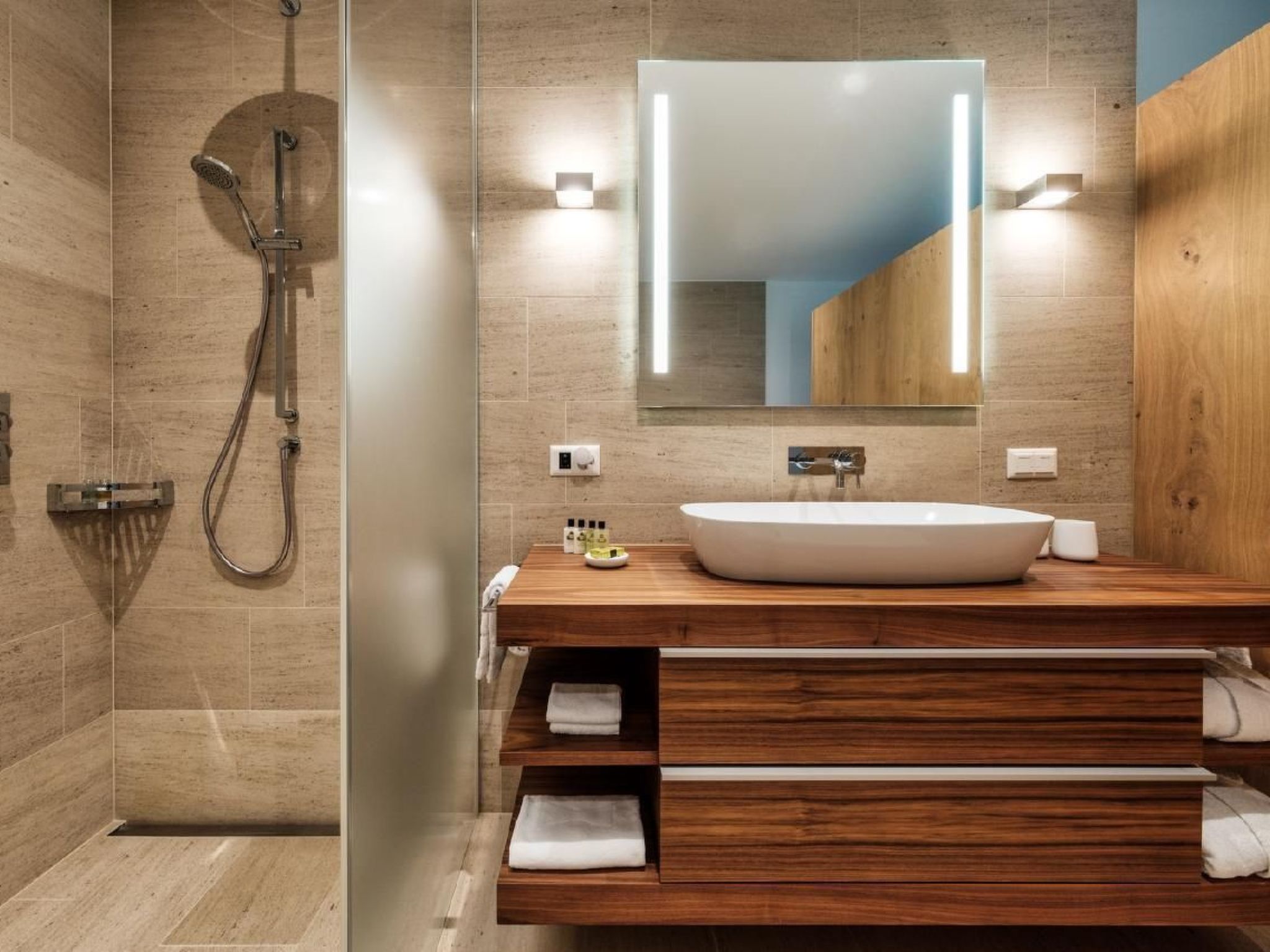 Photo of Alpengold Lux Apt 4P