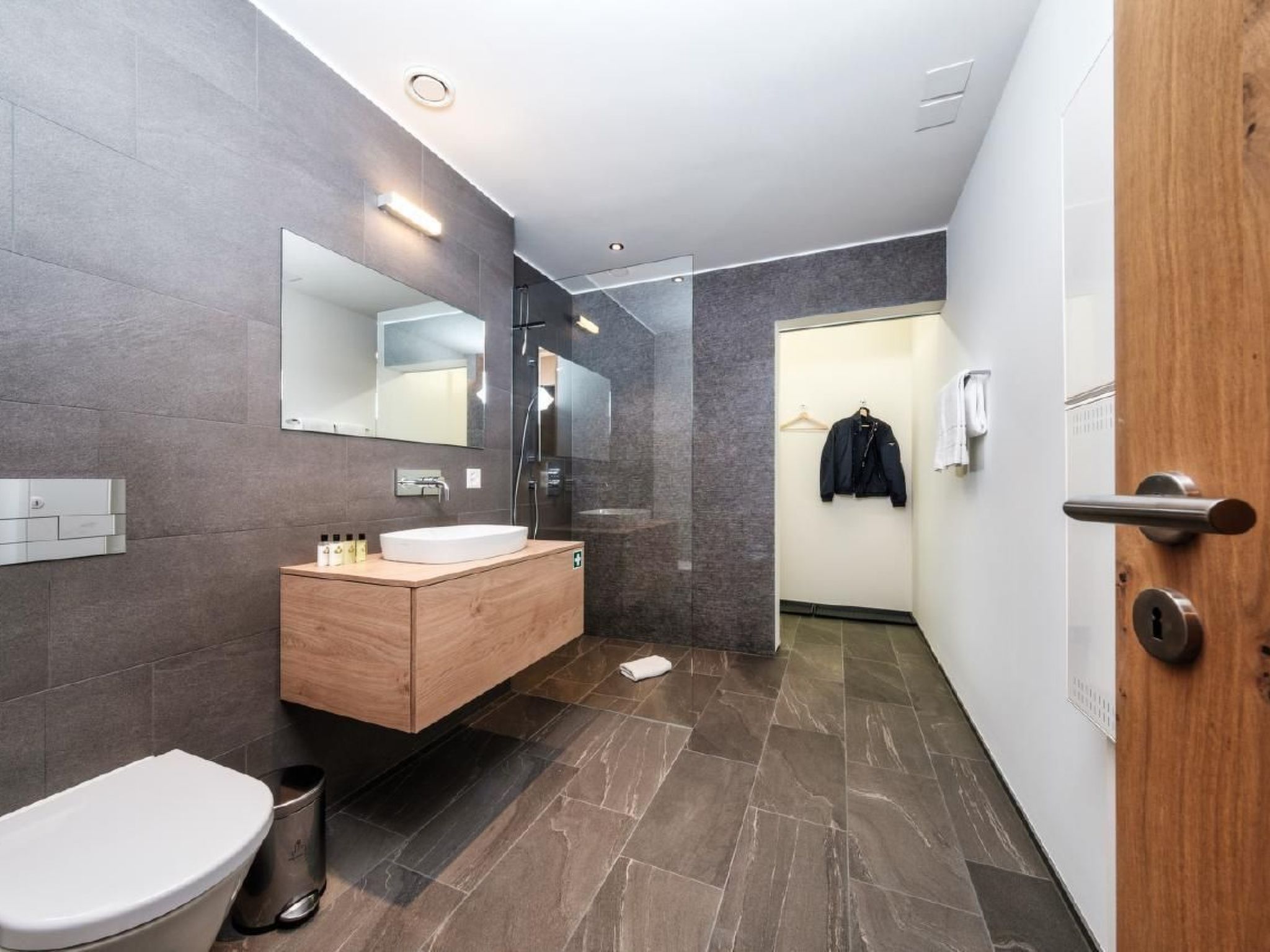 Photo of Alpengold Lux Apt 4P