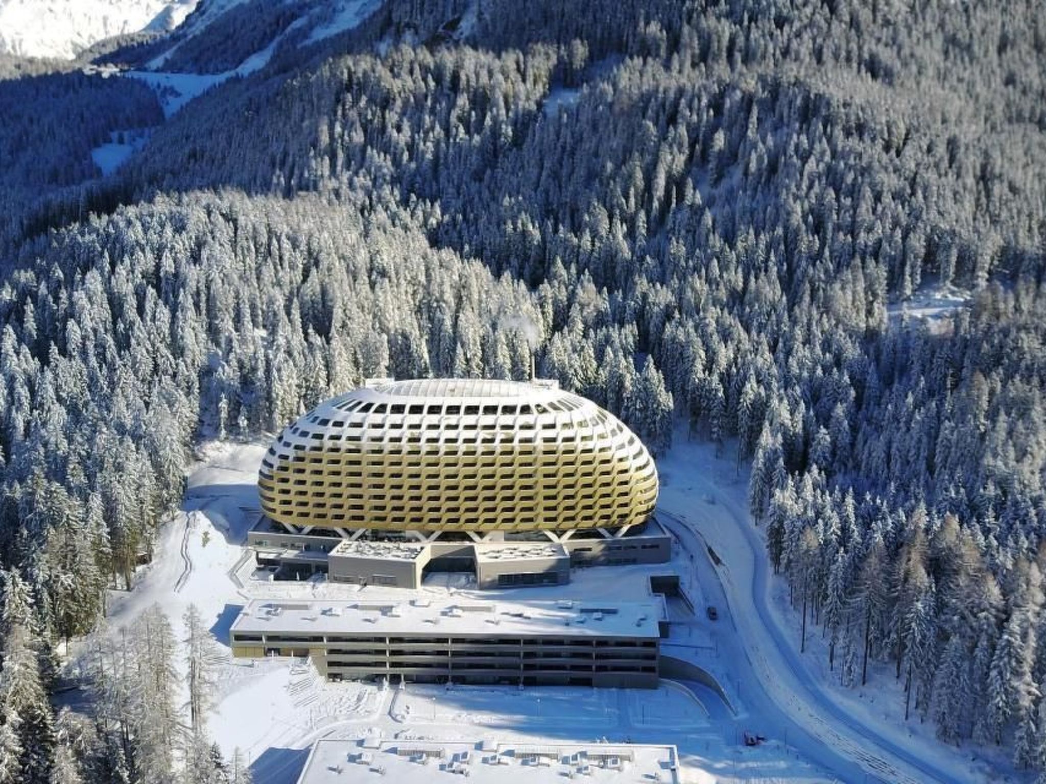 Photo of Alpengold Lux Apt 4P