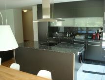 Ruim 5½-kamer appartement in Davos, direct aan de skipiste - thumbnail 4