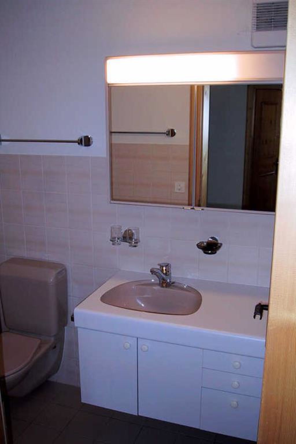 Photo of Isola 404 3½-Zimmerwohnung