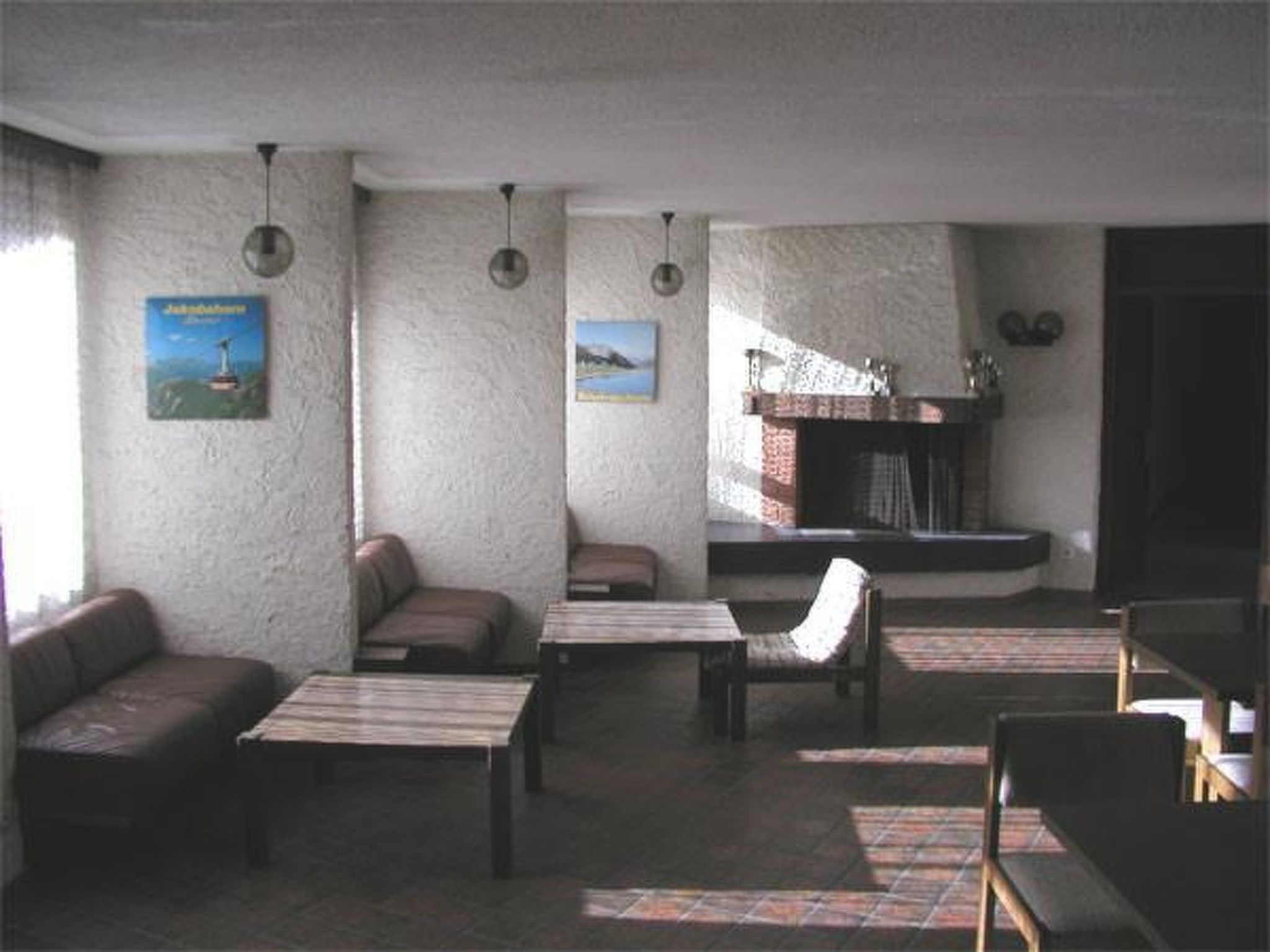 Quellenhof A02 2½-Zimmerwohnung - Binnen