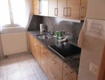Ruim 4½-kamerappartement in Davos, direct aan de skipiste en vlakbij het meer - thumbnail 1
