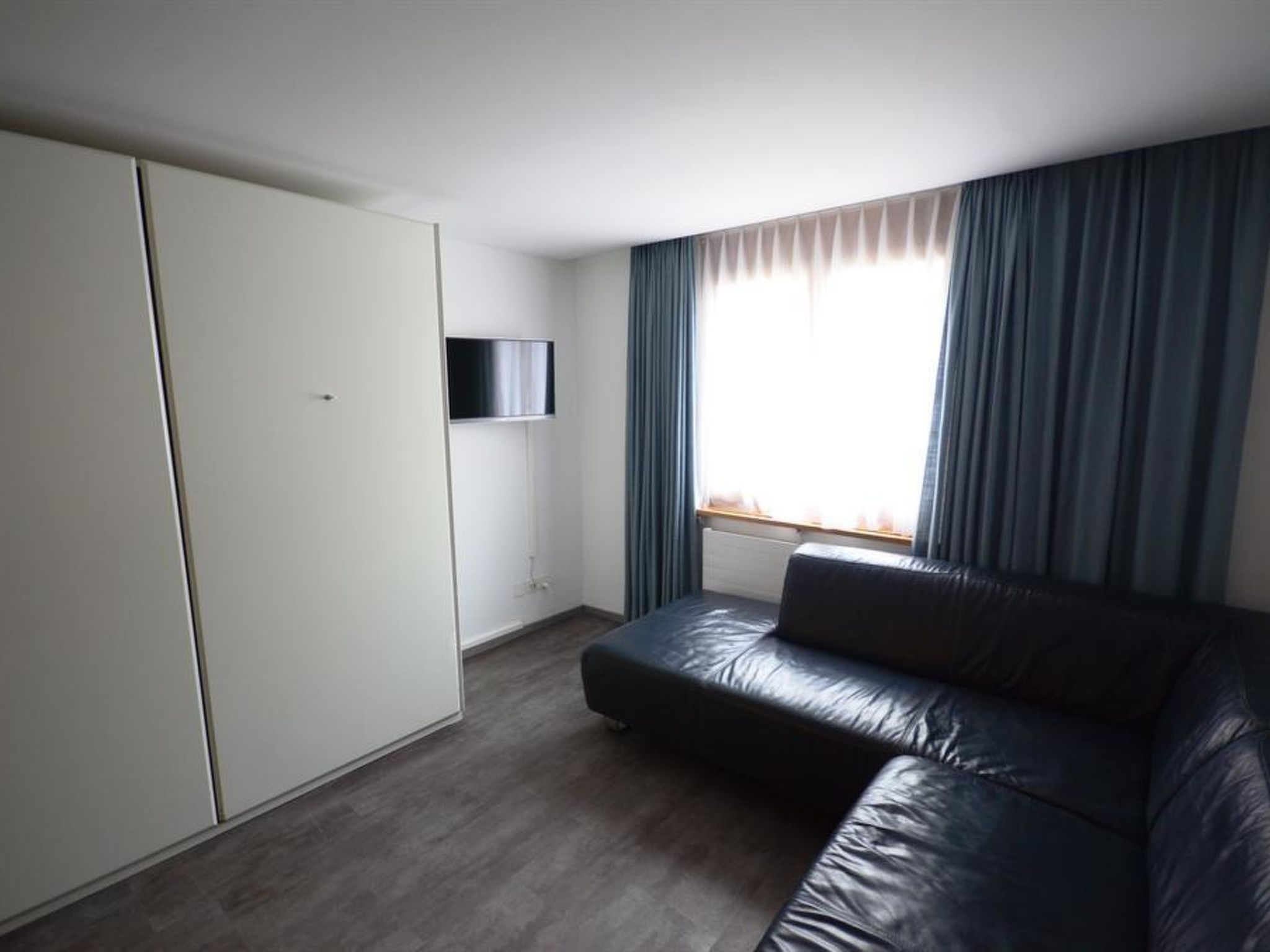 Photo of Touring 212 3½-Zimmerwohnung