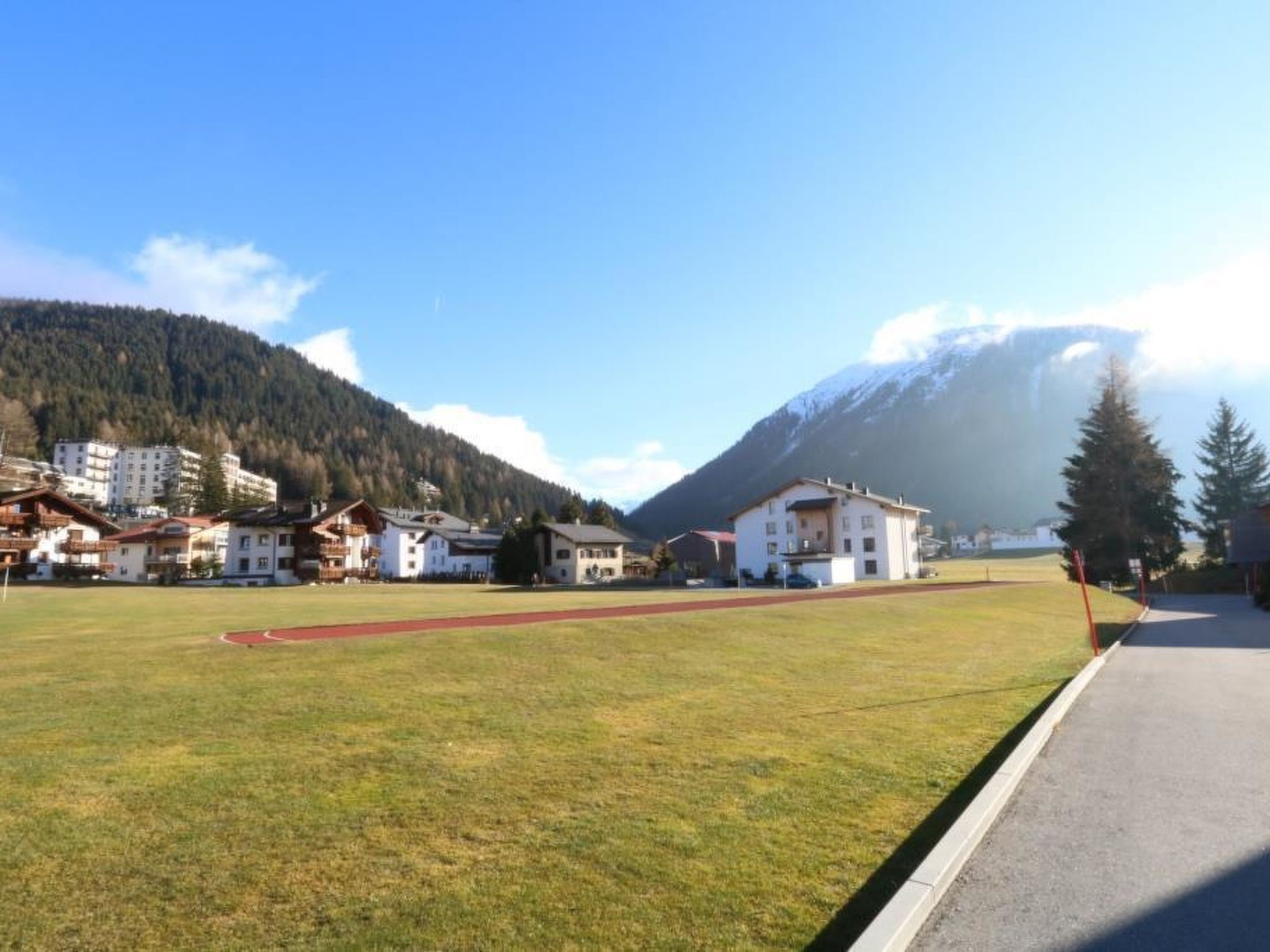 Photo of Bündalodge 1015 4-Zimmerwohnung