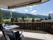 Compact Alpenappartement in Davos, direct aan de piste - thumbnail 2