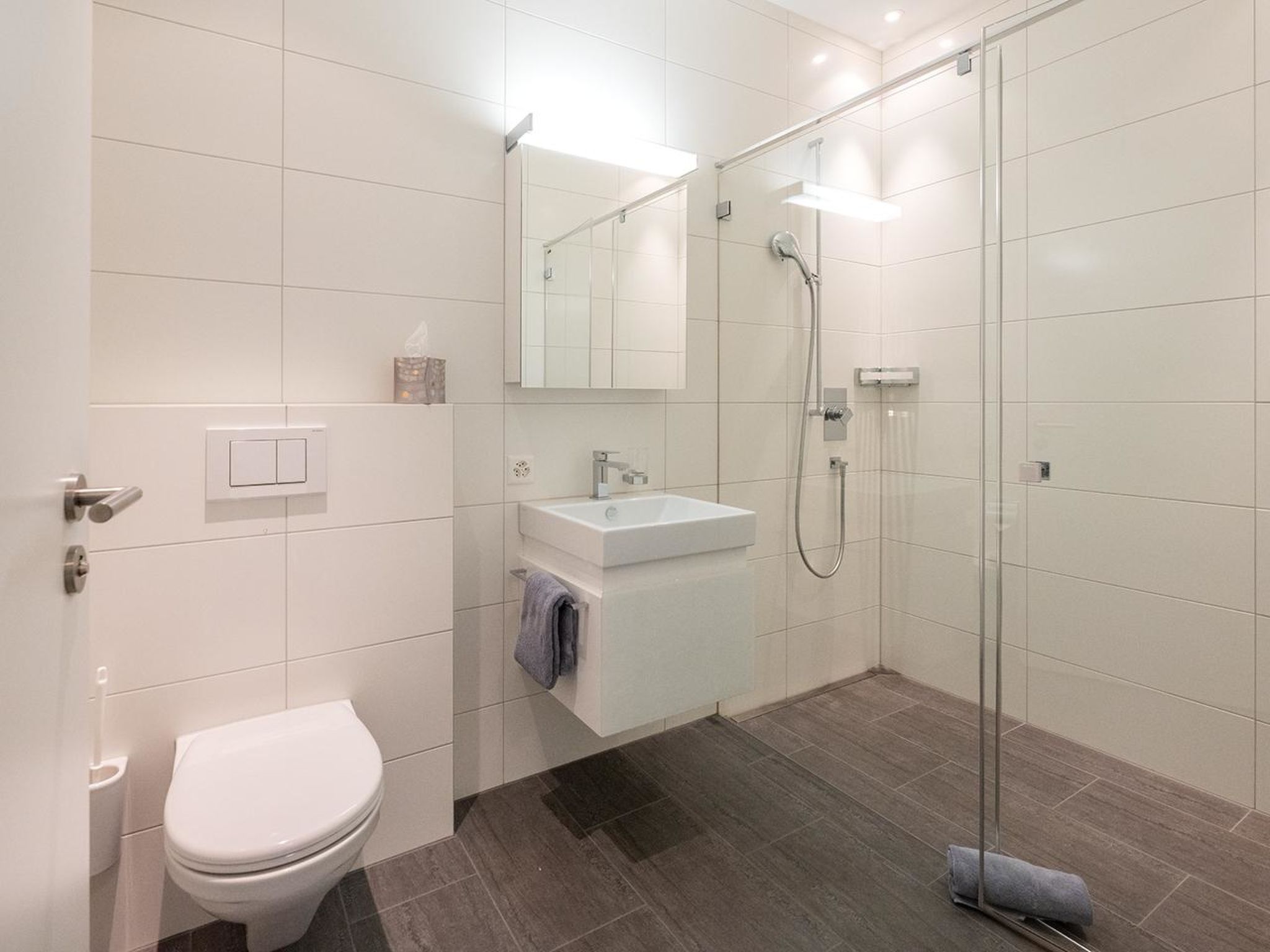 Photo of Scarlett Suot 63 Appartement/Fewo, Dusche oder Bad, WC 4-Zimmerwohnung