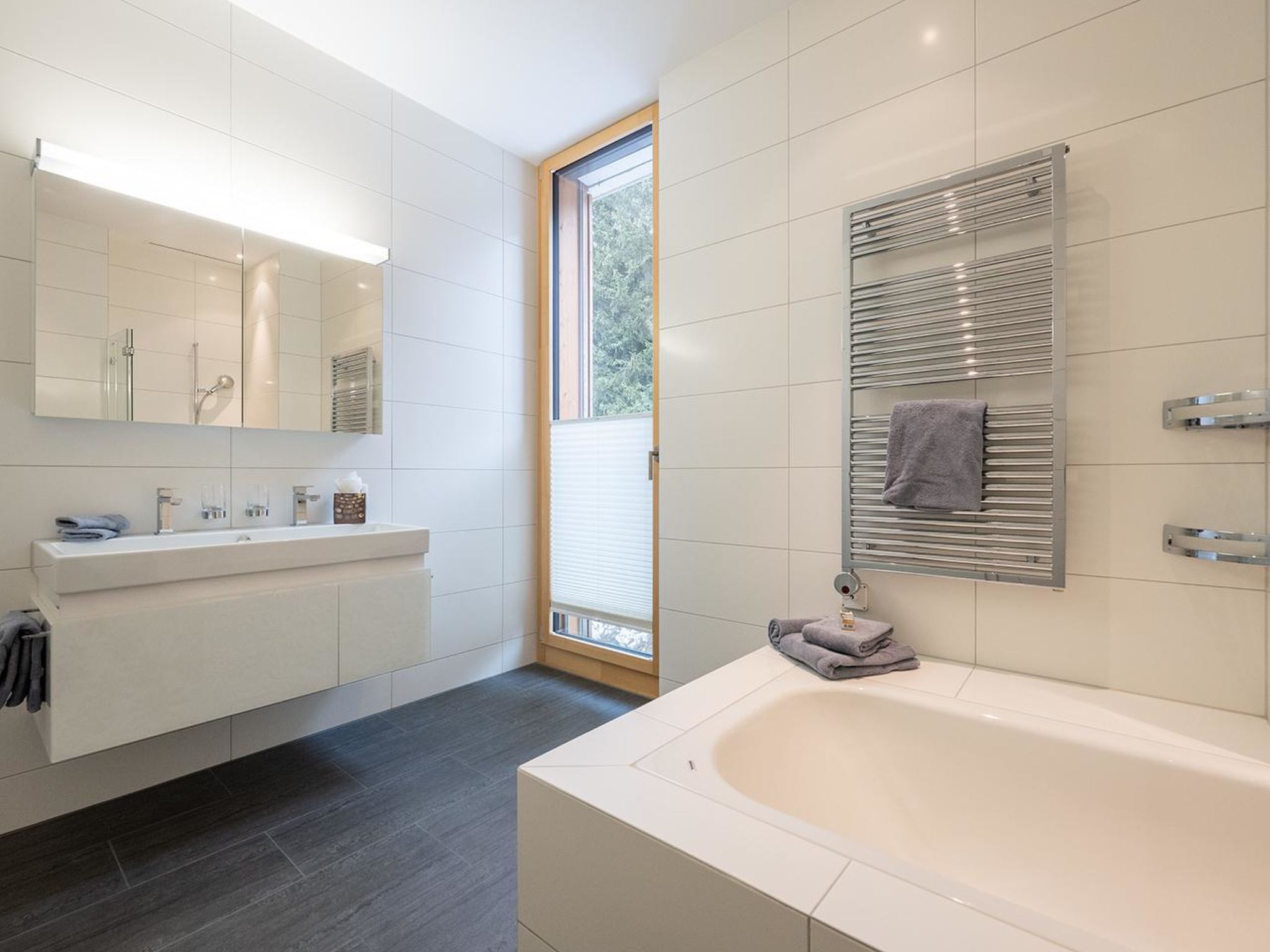 Photo of Scarlett Suot 63 Appartement/Fewo, Dusche oder Bad, WC 4-Zimmerwohnung