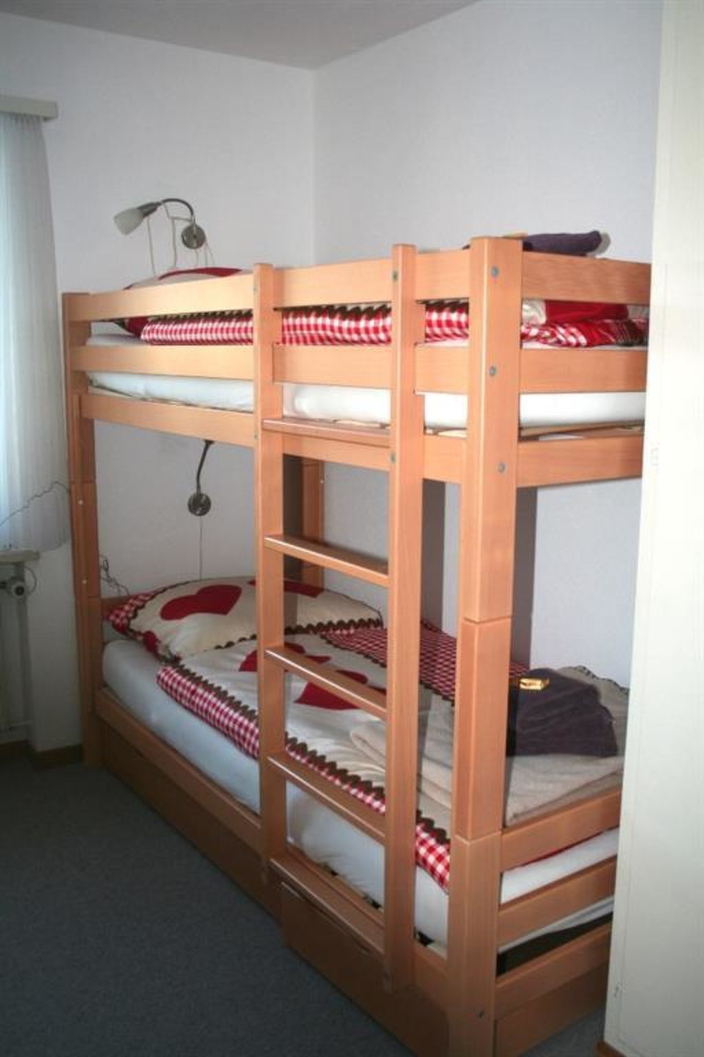 Photo of Chesa Grischa 12 Appartement/Fewo, Dusche oder Bad, WC 3½-Zimmerwohnung
