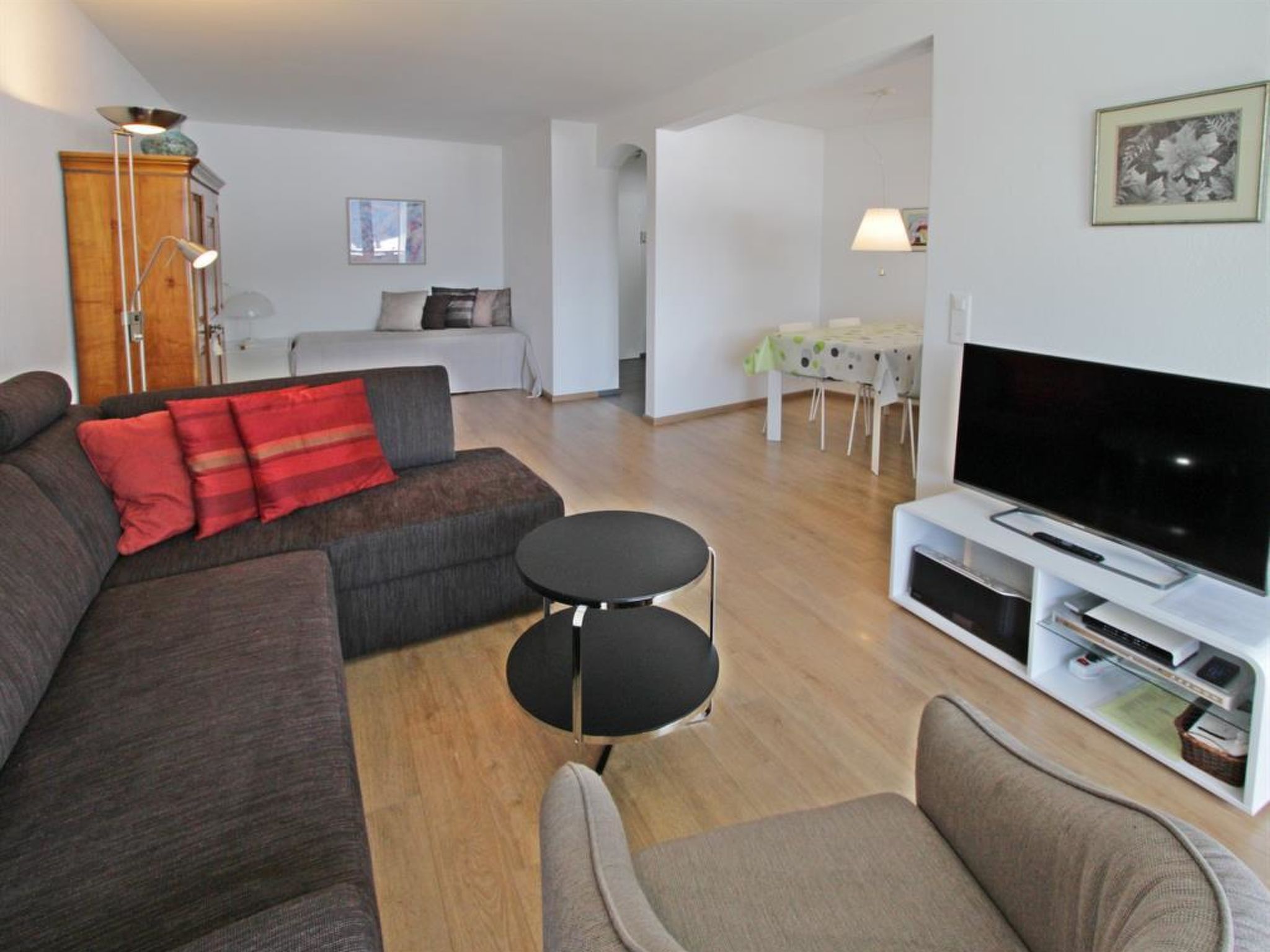 Photo of 2 1/2-Zimmerwohnung