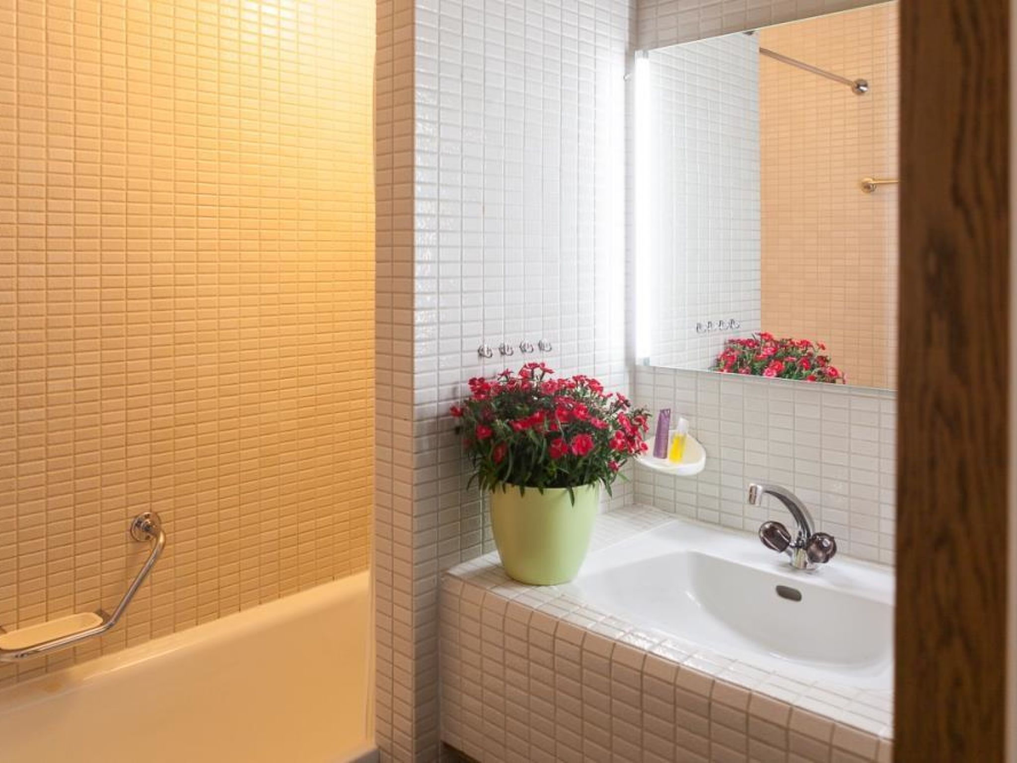 Photo of Colette 42 Appartement/Fewo, Dusche oder Bad, WC 2-Zimmerwohnung