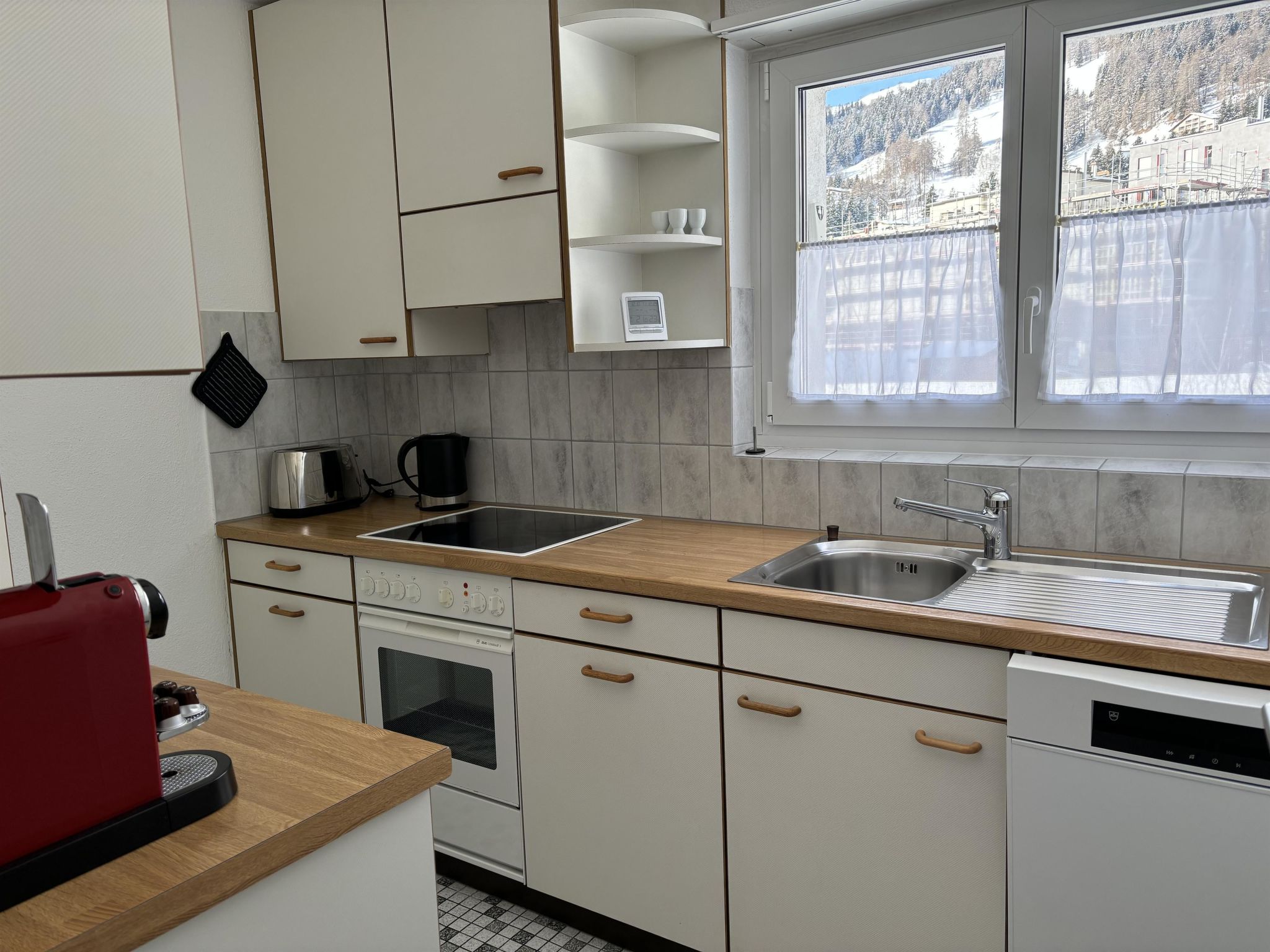 Photo of Chesa Plonta Appartement/Fewo, Dusche oder Bad, WC 3½-Zimmerwohnung