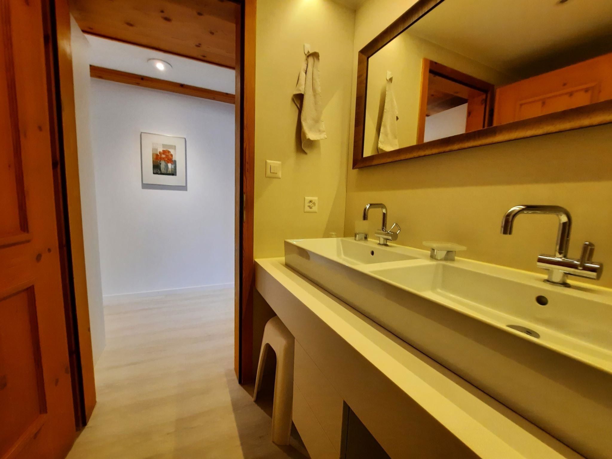 Photo of 2 1/2-Zimmerwohnung