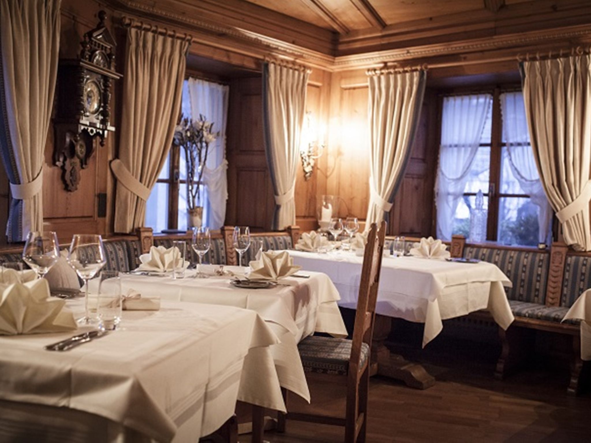 Auberge Adler, (Fläsch). Doppelzimmer - Binnen