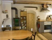 Heidihuus: Historisch vakantiehuis aan de golfbaan in Maienfeld met bergzicht - thumbnail 2