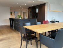 Ruim 4.5-kamer appartement in Maienfeld met panoramisch terras - thumbnail 3