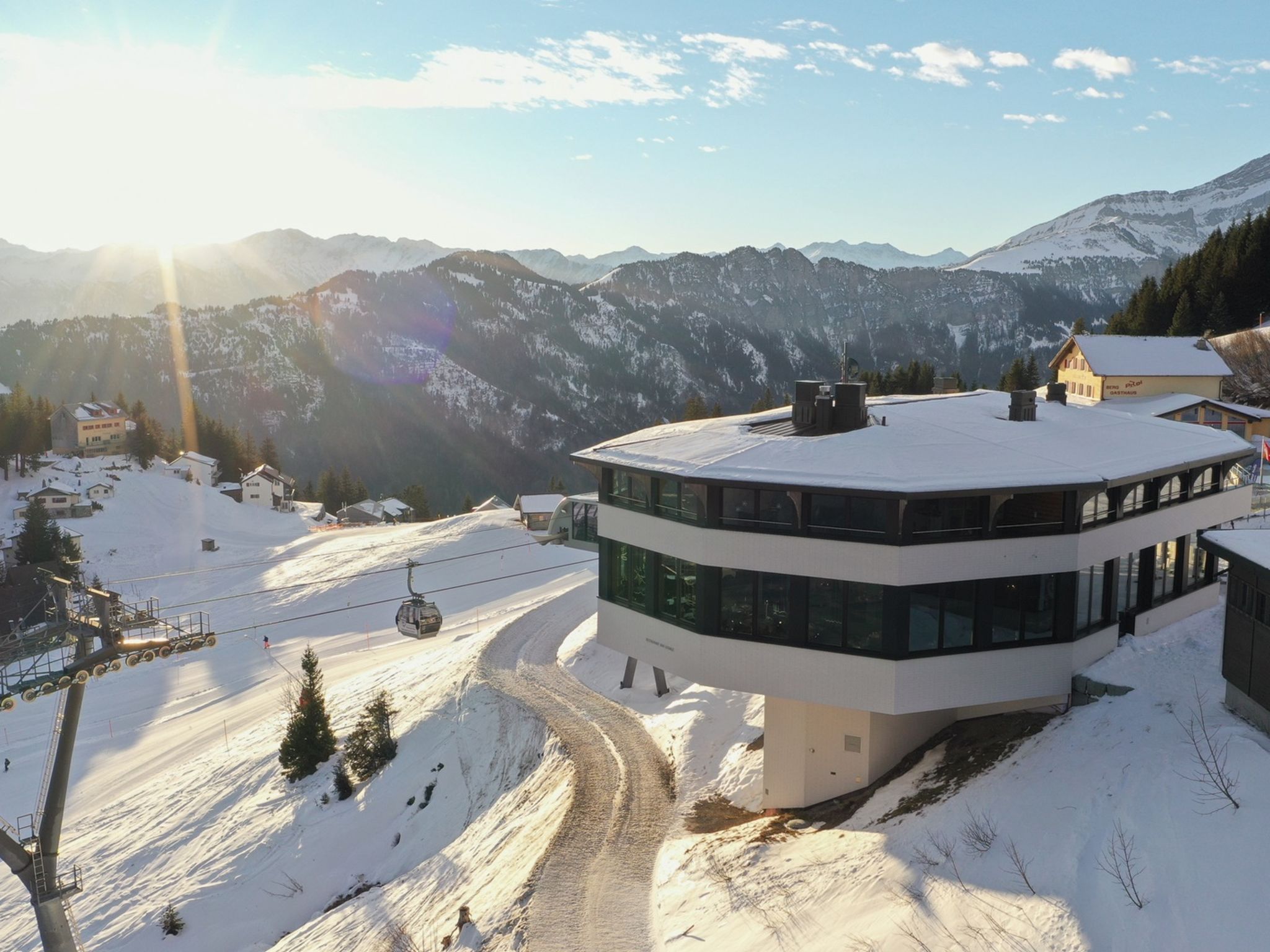 Haus Edelweiss, (Bad Ragaz). 3.5-Zimmerwohnung Bergflocke - Buiten
