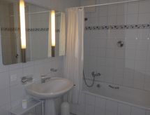Rustiek appartement met bergzicht in Bad Ragaz, vlakbij meer en piste - thumbnail 2