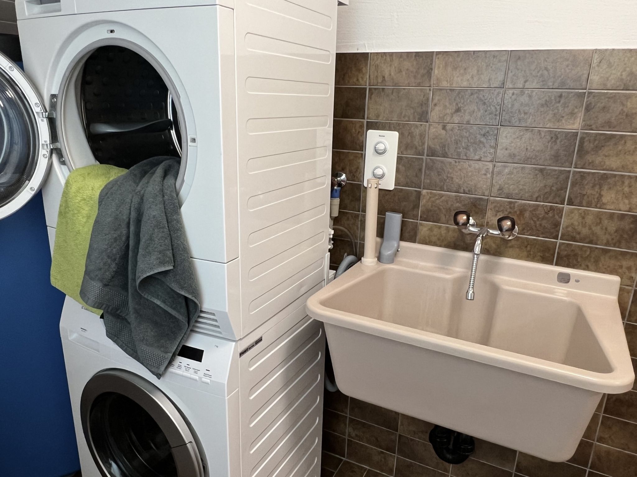 Chriesilöser, (Bad Ragaz). 3.5-Zimmerwohnung - Binnen