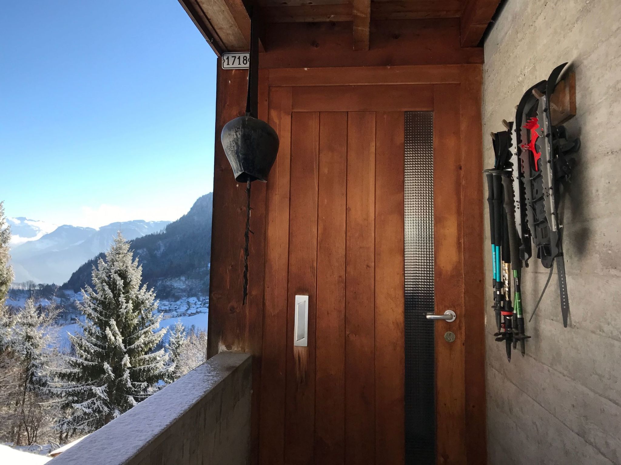 Arnika, (Valens). 3-Zimmerwohnung