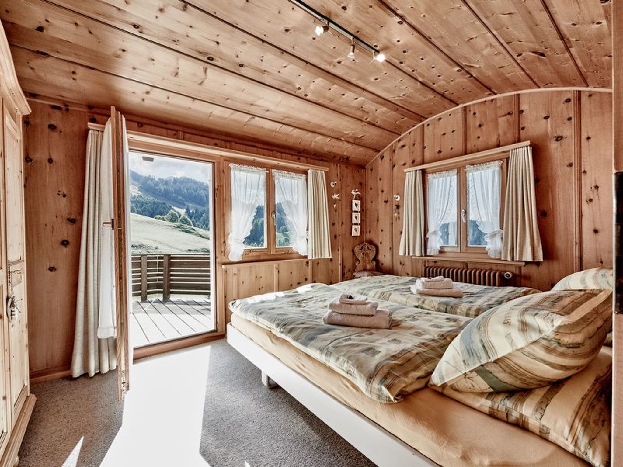 Appartement Chalet Lieuretta da Tscharfs, (Feldis), – Chambre, photo 6 sur 22