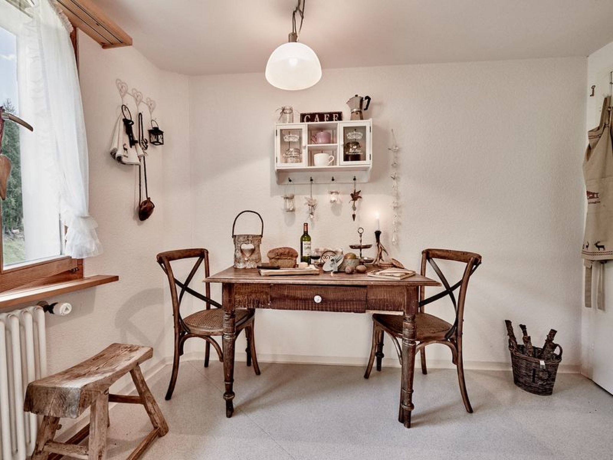 Appartement Chalet Lieuretta da Tscharfs, (Feldis), – Cuisine et coin repas, photo 9 sur 22