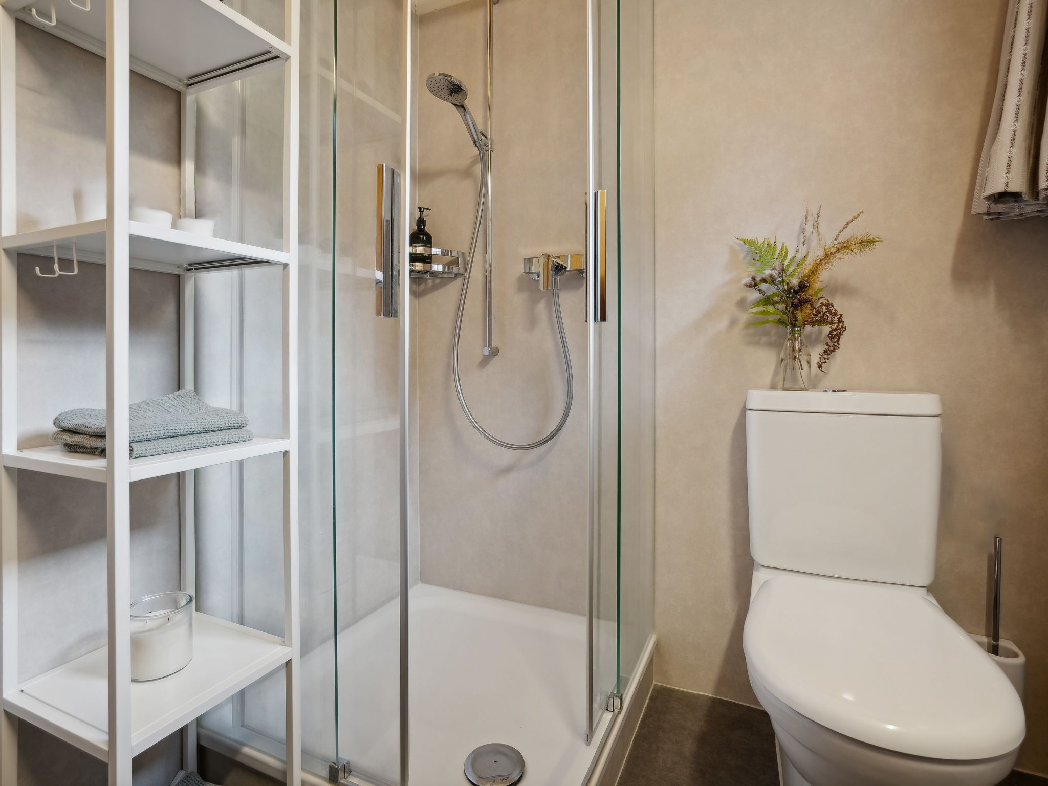 Appartement Maiensäss Stafel 45, (Mutten), – Salle de bains, photo 25 sur 28