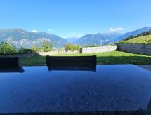 Knus chalet voor 2 in Dalin, met terras en bergzicht - thumbnail 5