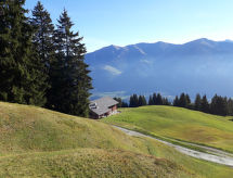Authentiek berghuisje op 1700m met panoramisch uitzicht in Graubünden - thumbnail 2