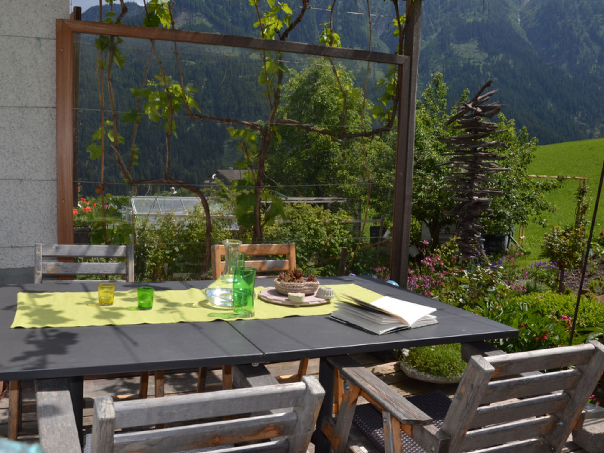 Wohnung Hof Coms, (Urmein).