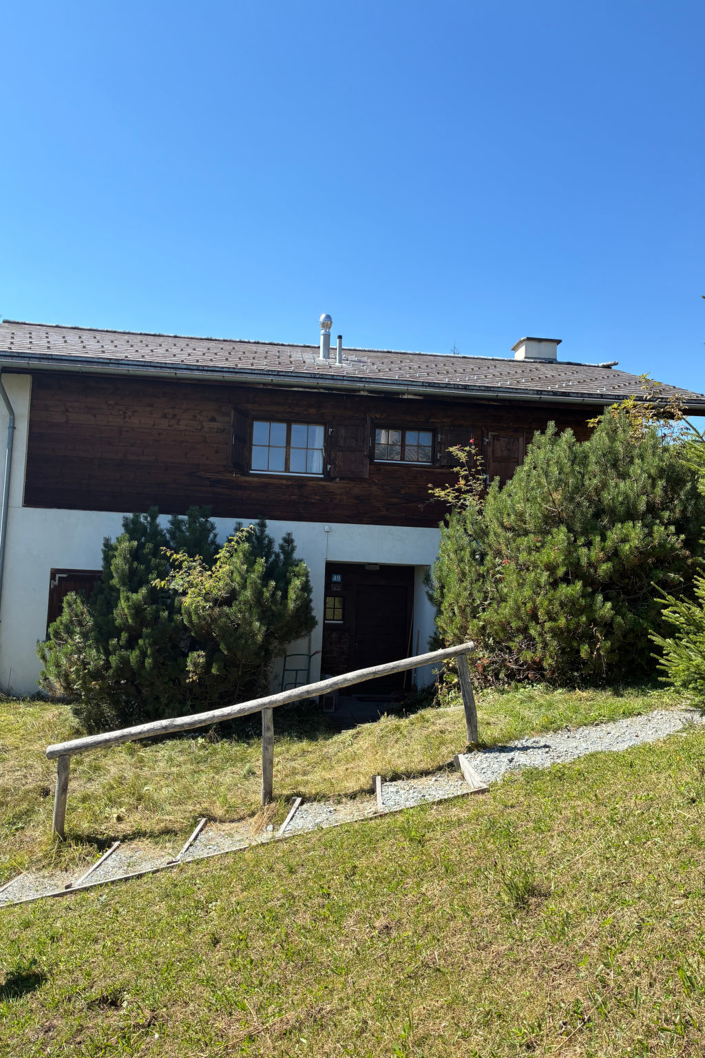 Caziela 49, (Oberurmein), - Draußen