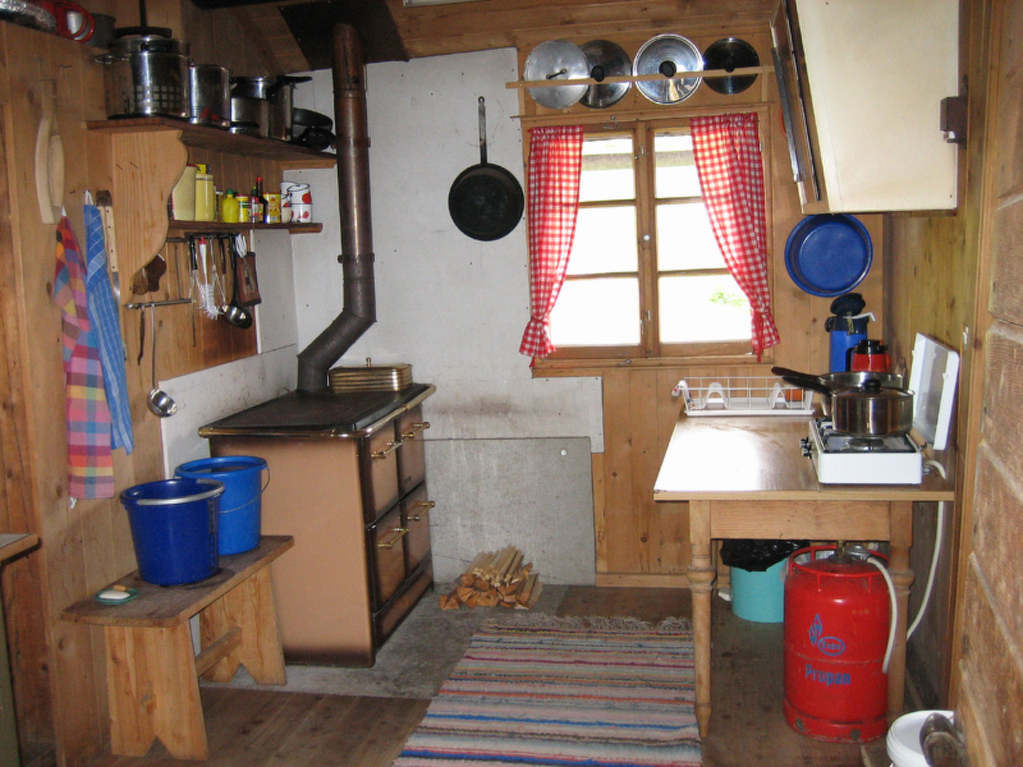 Maiensäss Dros, (Mathon). - Binnen