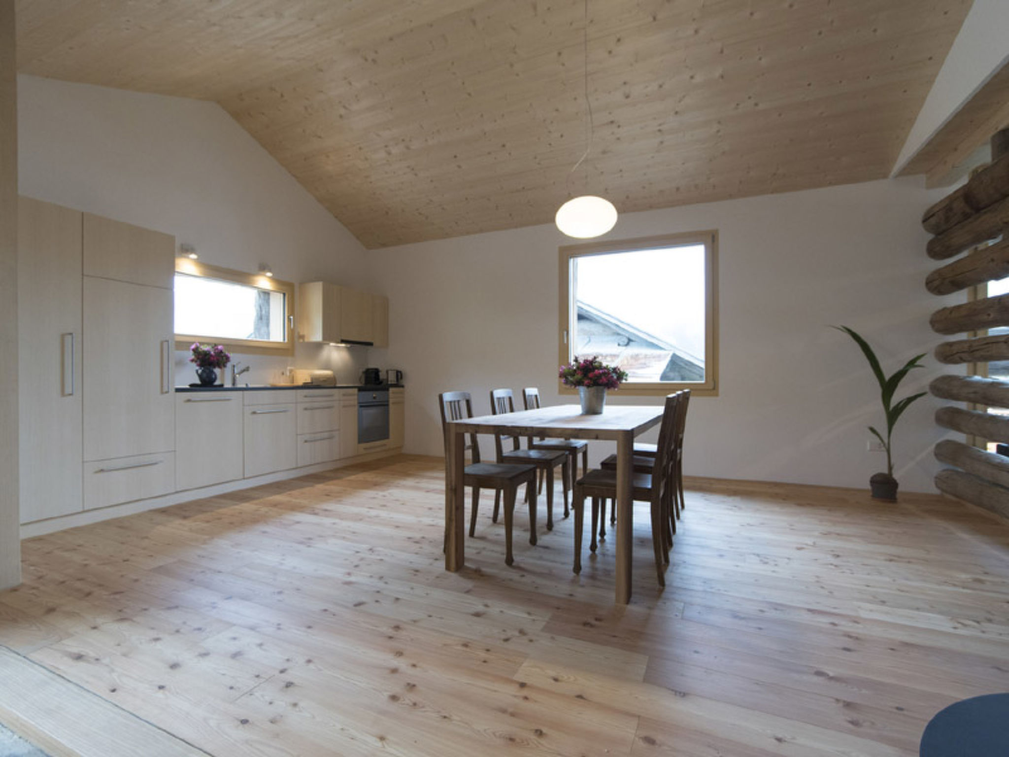 Haus La Grobla, (Donat). - Binnen