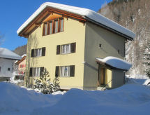 Ruim chalet voor 8 personen met terras in Splügen, inclusief internet - thumbnail 1