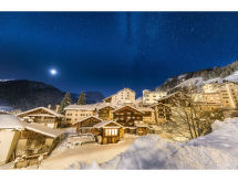 Knus appartement in Splügen met uitzicht op de Zwitserse Alpen - thumbnail 2