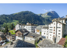 Knus appartement in Splügen met uitzicht op de Zwitserse Alpen - thumbnail 1