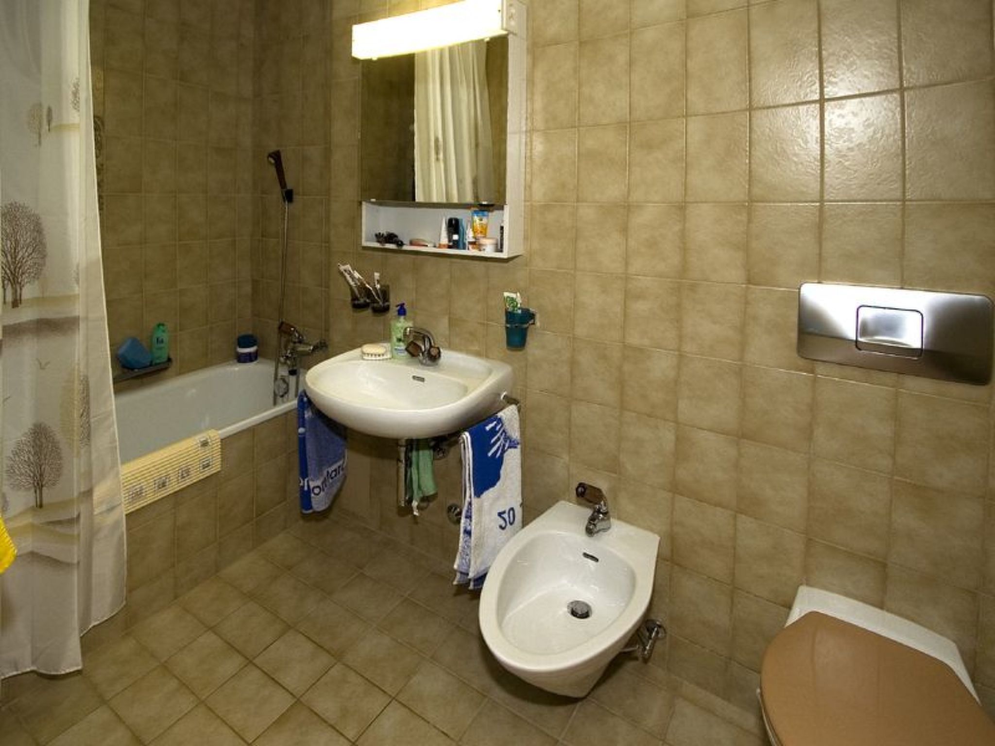 Appartement Wohnung Lippmeyer, (Splügen), – Salle de bains, photo 10 sur 10