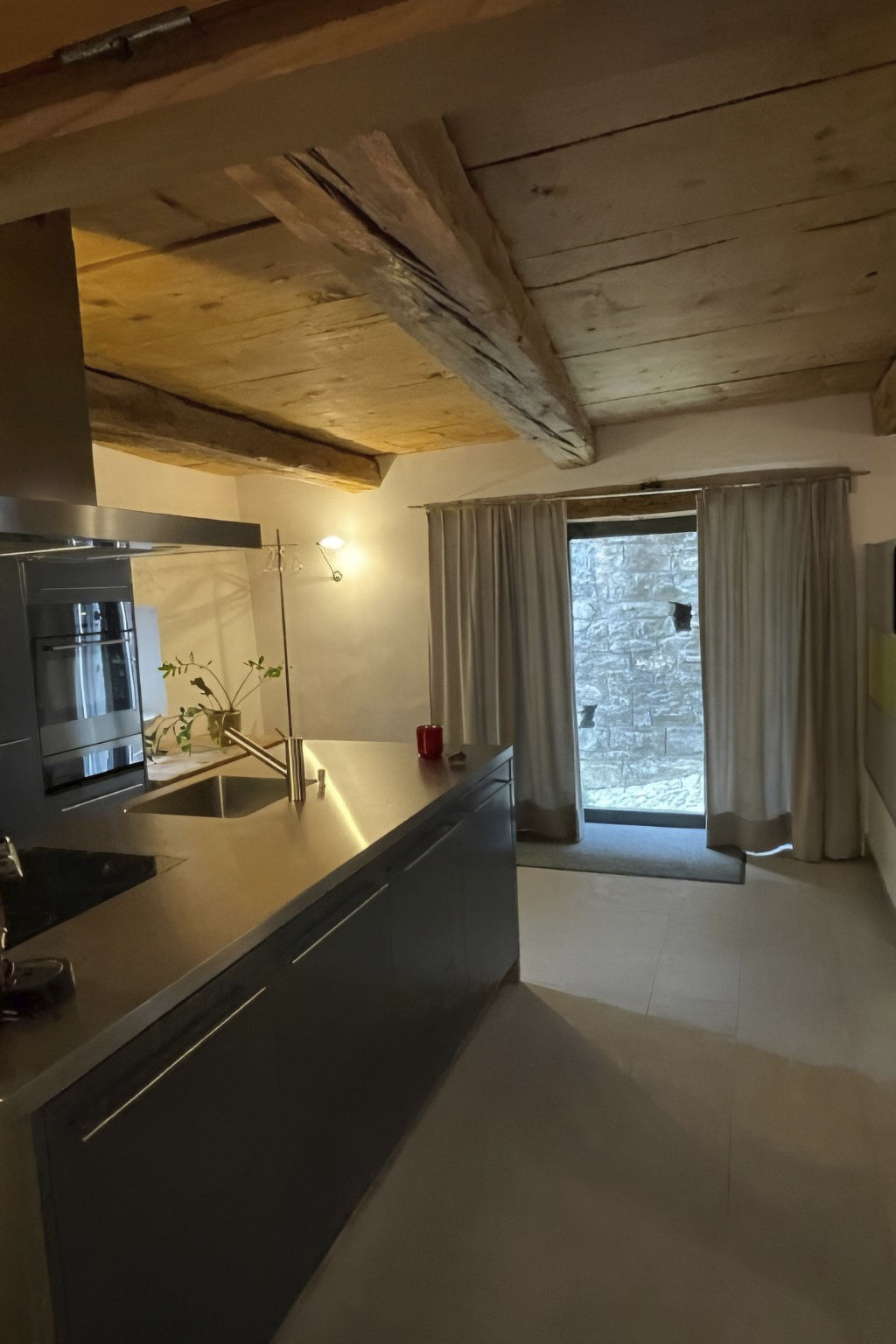 Appartement Historisches Teiler-Haus, (Splügen), – Cuisine et coin repas, photo 9 sur 13