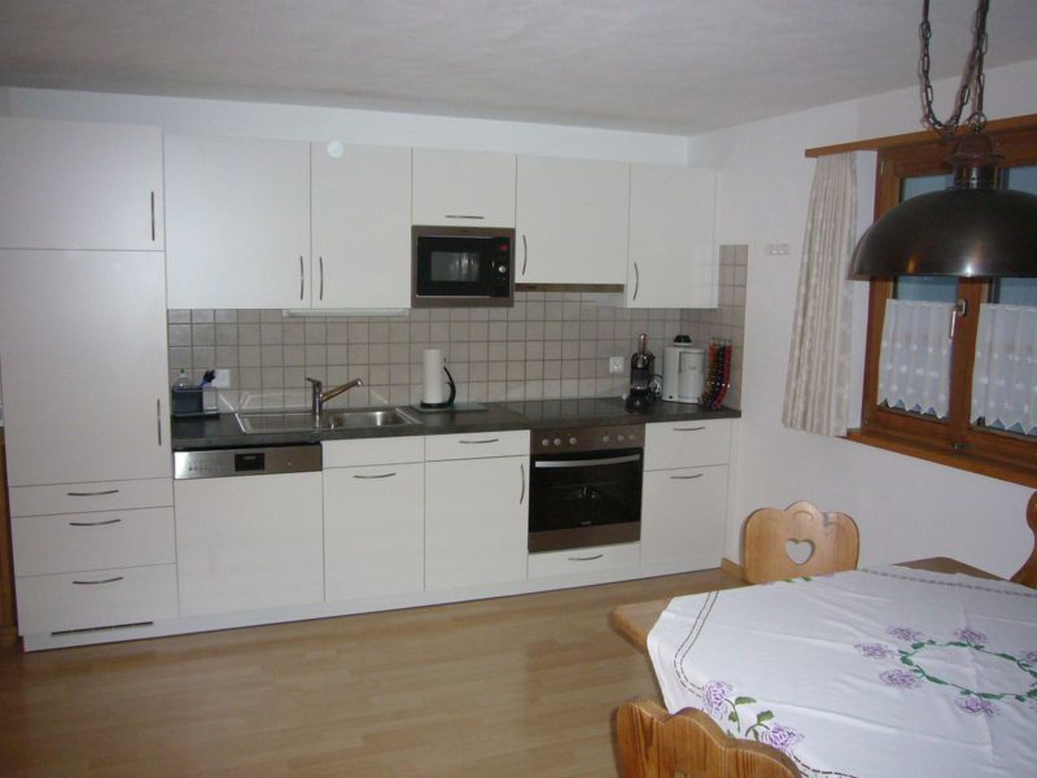 Appartement Ferienwohnungen Teuriblick A&B, (Splügen), – Cuisine et coin repas, photo 11 sur 16
