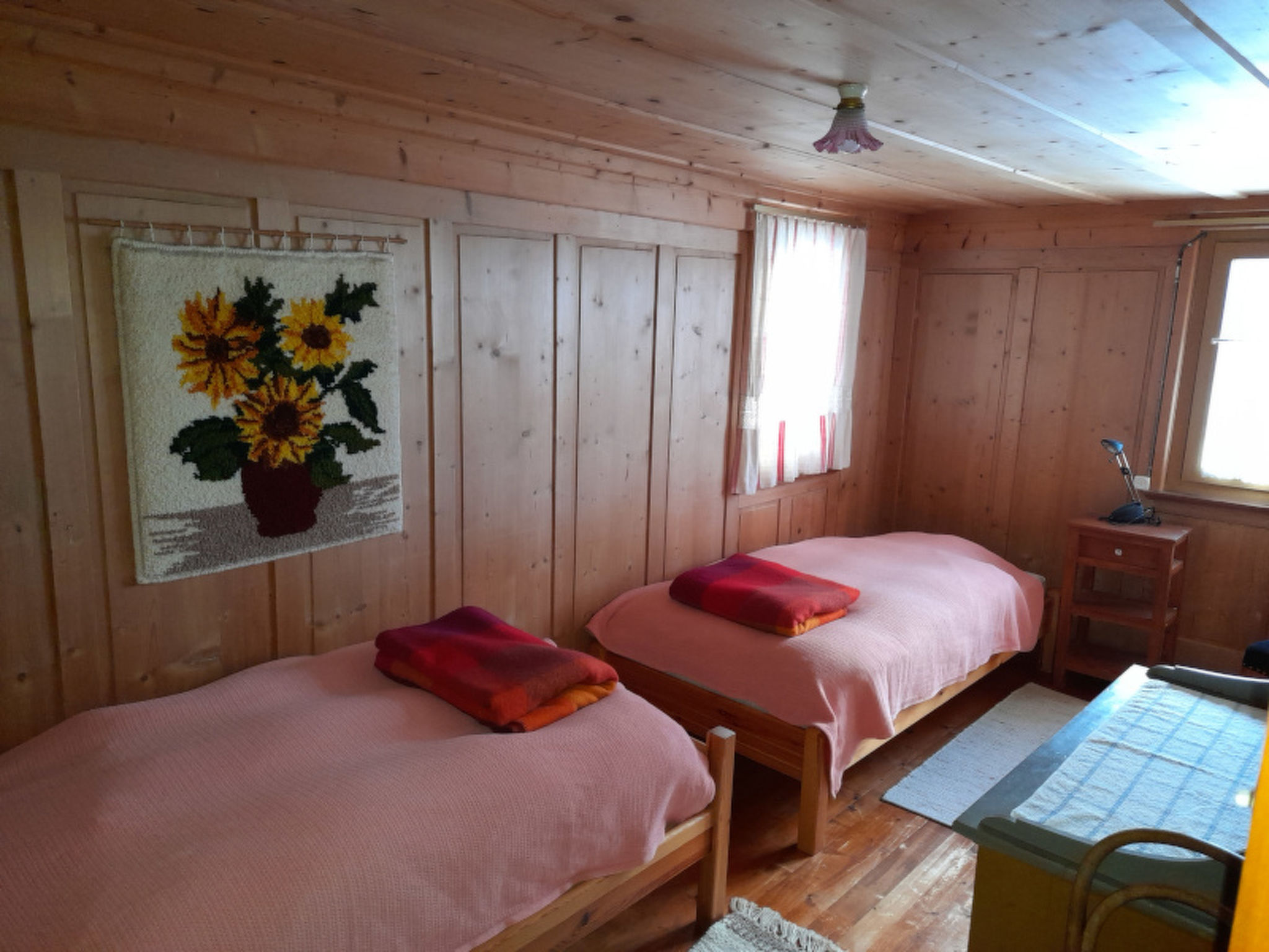 Ferienwohnungen Jörihus A&B, (Medels). - Binnen