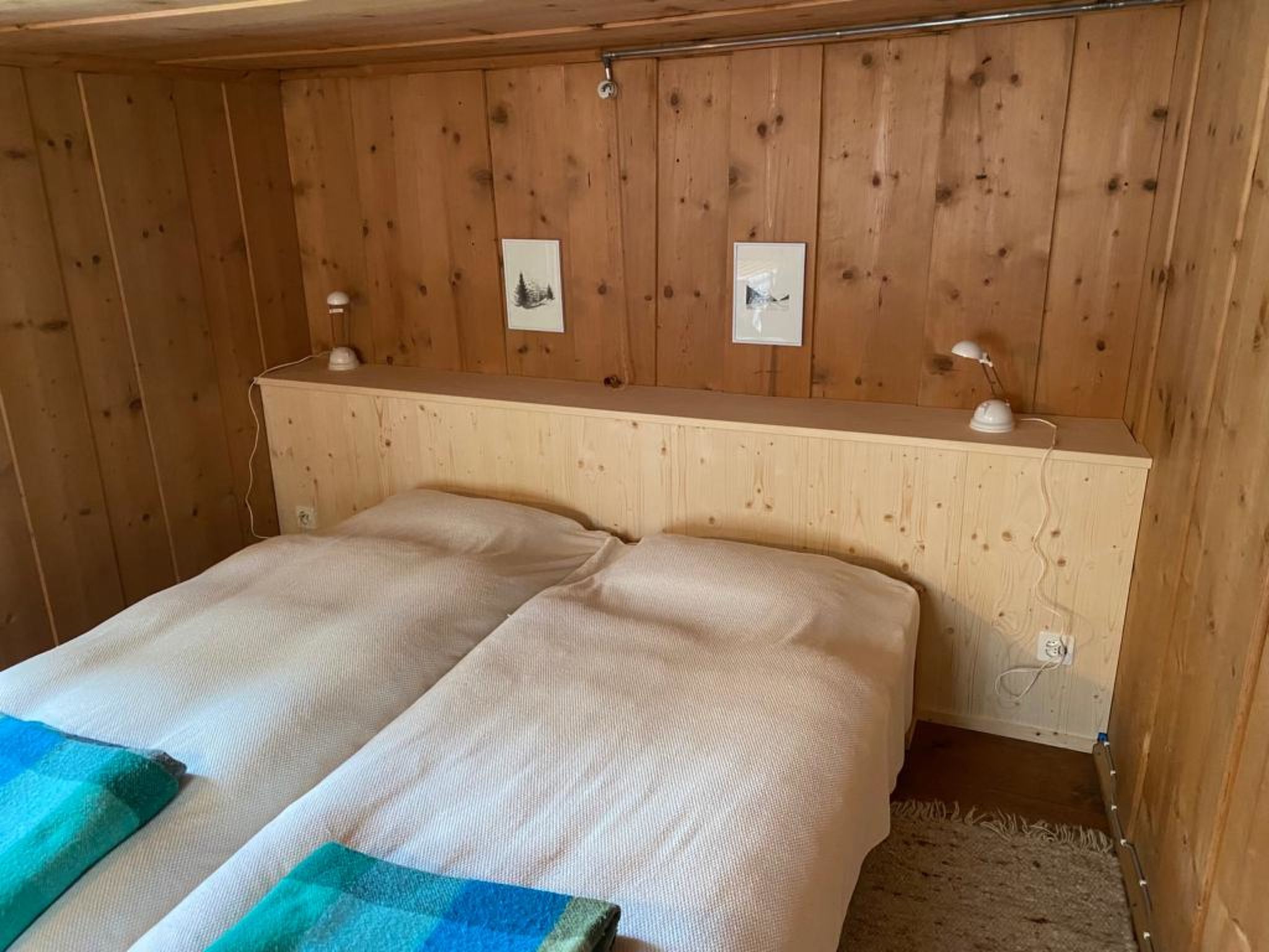 Ferienwohnungen Jörihus A&B, (Medels). - Binnen